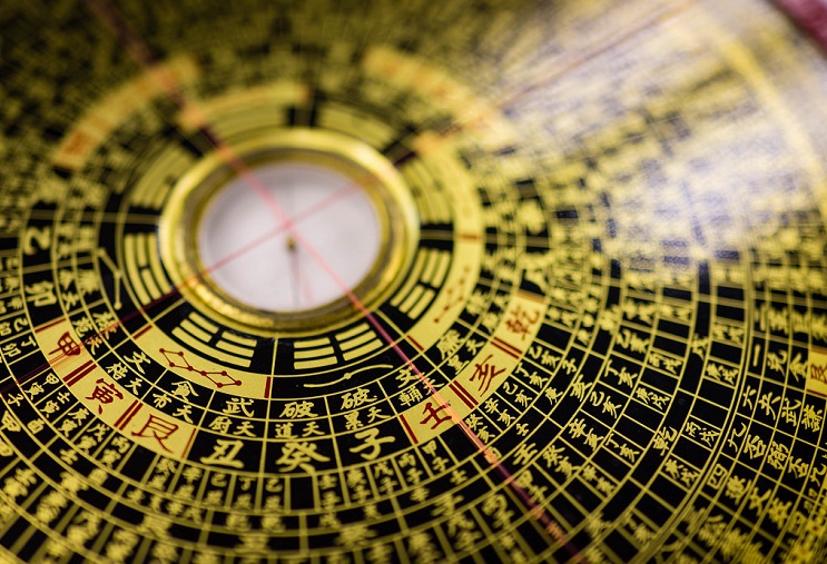 up-close image of a feng shui compass
