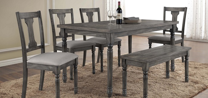 a Parkland dining set made of 6 pieces of furniture